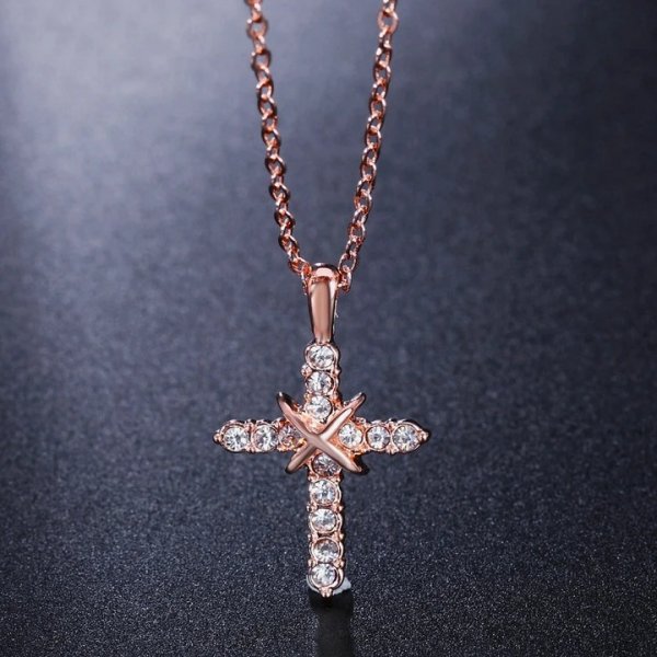 Jewelry Fashion Cross Pendant Necklace