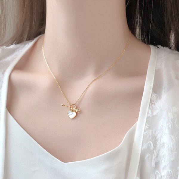 Love clavicle chain neck ornament